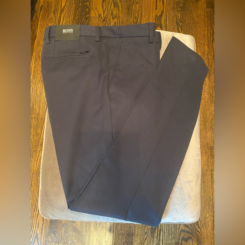 Hugo boss NWTA size 30 Regular